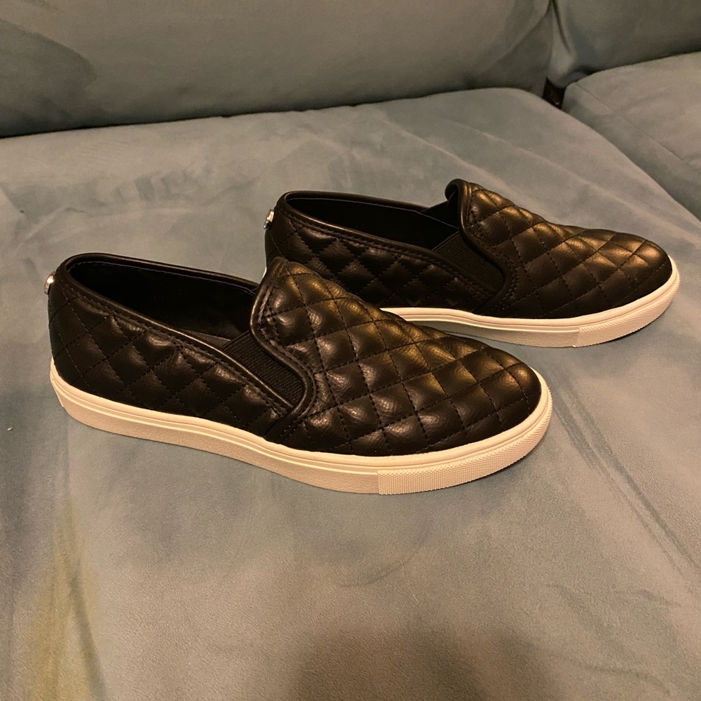 Steve Madden Ecentrcq Black Slip in Sneakers